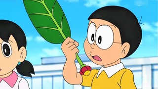 Nobita uses the palm-leaf fan to help others and does many good things.