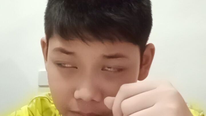 กินมาม่าเผ็ด
