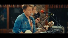 Jeepney (Live at The Cozy Cove) - Sponge Cola