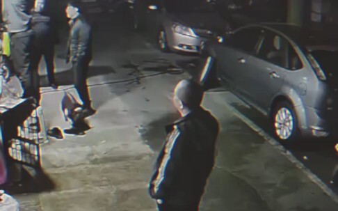 หมา: แกใส่ยาพิษในรองเท้าฉันเหรอ?