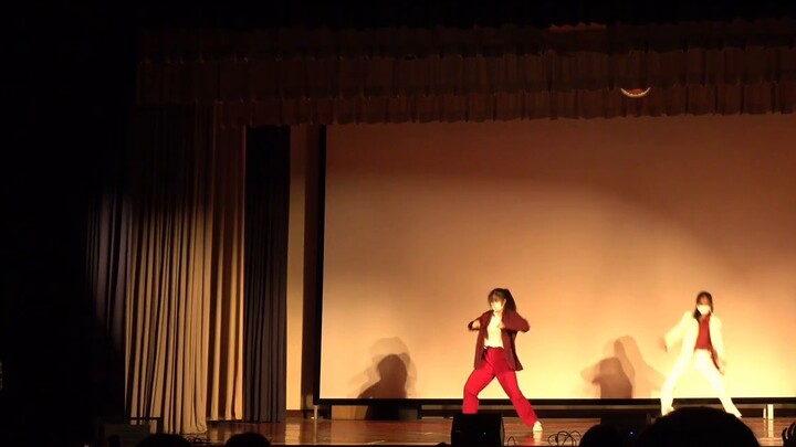 【تشي شين】 قصة حب دموية｜غطاء مسرحي ثنائي لفرقة تايمز بويز｜أصبت بألم في الظهر على خشبة المسرح بالمدرسة