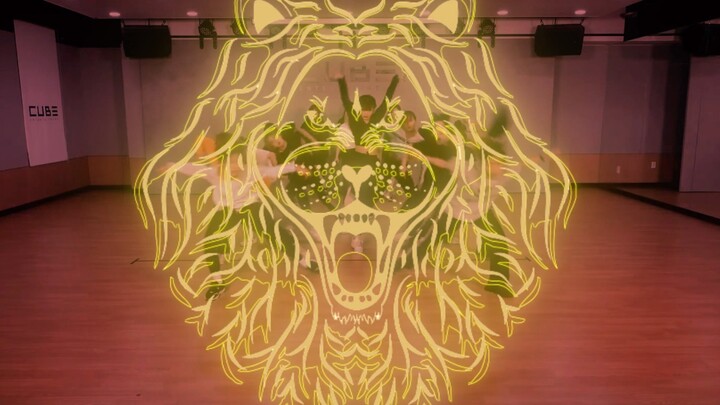 هناك أسد؟! استوديو التمارين بمليون مؤثر خاص لـ [(G)I-DLE] «LION» من عبقري مراقبة المواقع