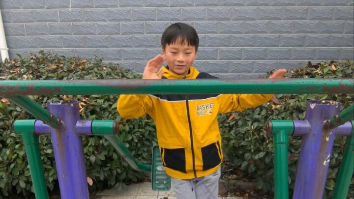 在不断的重创下科，克服困难，成功拿下科目三 #丝滑小连招 #科目三 没有天生天赋异禀，只有吃得苦中苦，方能科目三