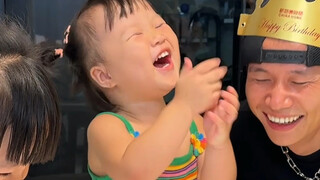 What’s it like when a 2-year-old daughter spends 10 bucks to celebrate dad’s birthday? #HumanCubs #A