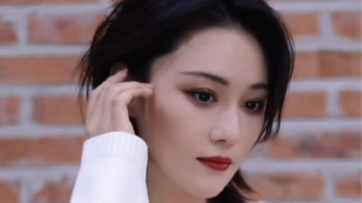 Trương Hinh Dư tuyển trợ lý trực tuyến, bạn đã rung động chưa?