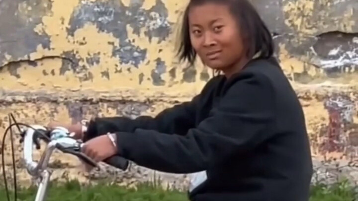 Laugh-Not-Challenge!! If you don’t laugh after watching, I’ll take it personally!