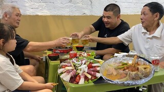 Thẩm Bò Nướng Sốt Me Cùng 2 Đại Ka