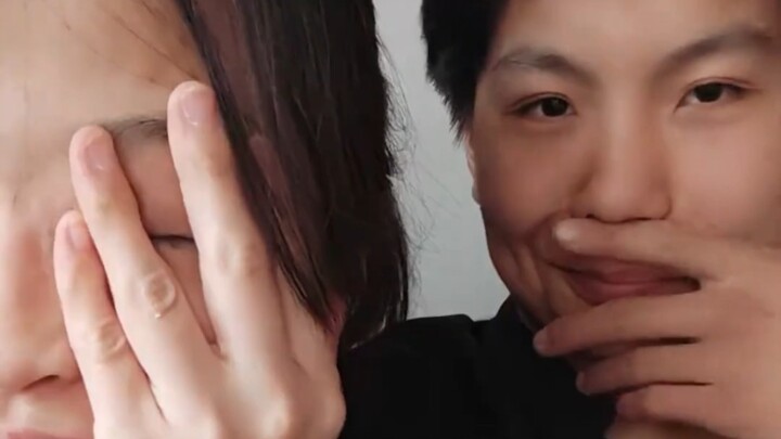 Lei Jun donated sperm back in the day and is known for his womanizing—this world is basically one bi