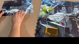 Các bạn ơi, ai đó đã tặng bố tôi một bức tường của Gundden