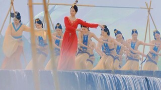 她们不是来吊打古装剧舞蹈的，是来超神的
