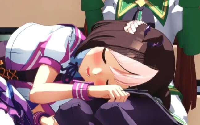 "Sleeping Toku and bewildered Suzuka"