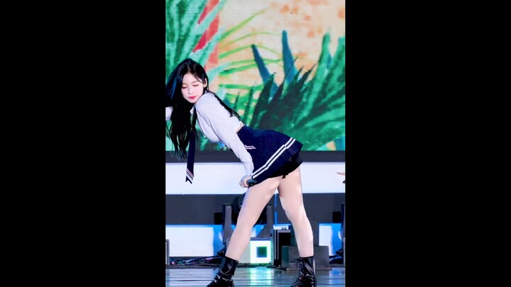 [ARin 4K vertical screen conversion] Dun Dun Dance 220808 OH MY GIRL Cui Yiyuan by DaftTaengk