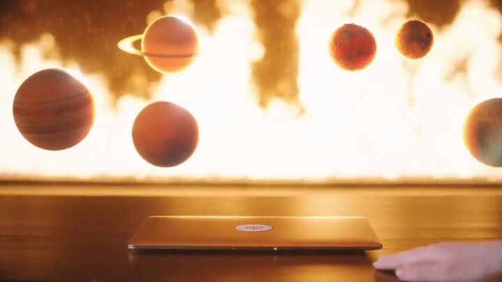 Weekly Kaos Tangan Rambut Biru