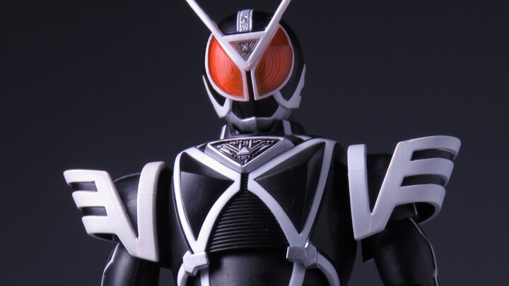 [Berbagi barang lama] SHF1.0 Kamen Rider Delta dengan kualitas yang sangat bagus