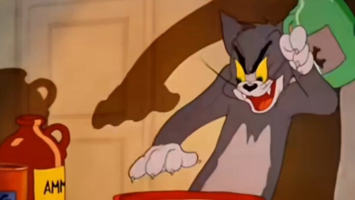 Tom’s lewd expression is always on the path to success.