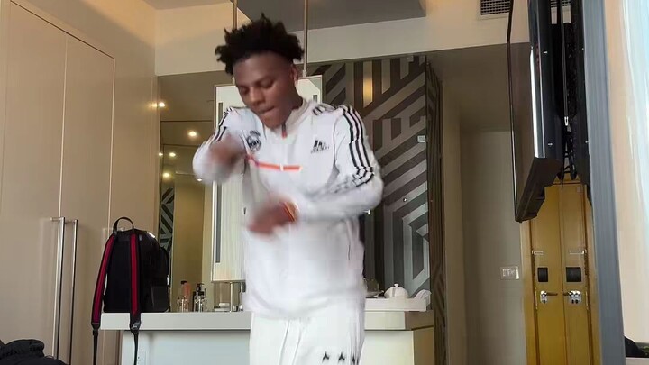 Ishowspeed dance