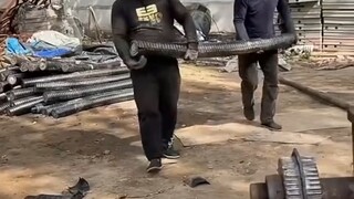 废旧电缆室如何剥皮的？