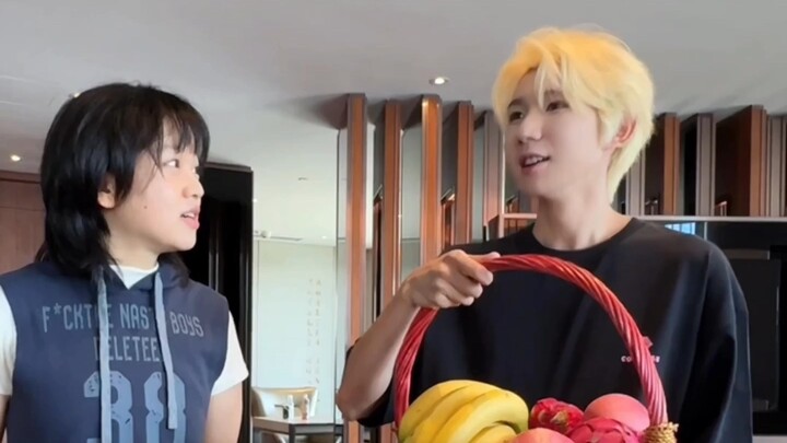 *, anh Vương Nguyên!