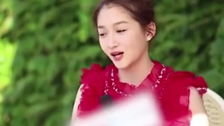 关晓彤 压力全部给到造型师，可见两人的关系一定很好