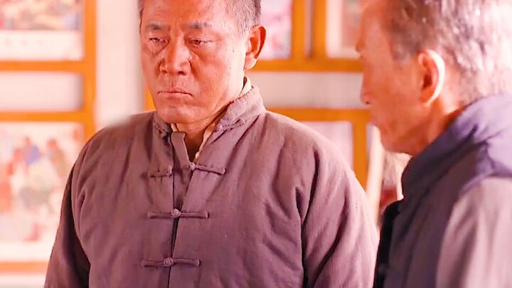 Người đàn ông chỉ hấp vài cái bánh bao rau dại, vậy mà lại rước họa vào thân.