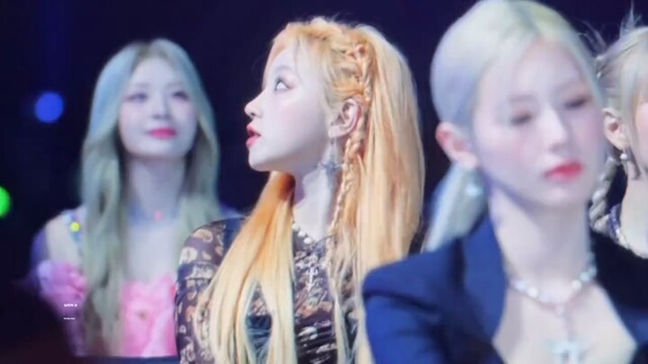 Song Yuqi phản ứng với "after like" của IVE - Quay từ khán giả