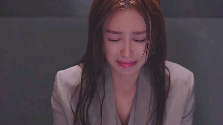 Istri tak sengaja menemukan rahasia di ponsel suami—benar-benar mengerikan!