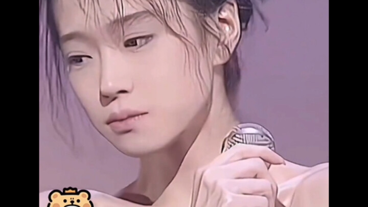 جميلتان شهيرتان من حقبة الشووا: إحداهما تزوّجت كيمورا تاكويا، والأخرى وقعت ضحية خداع رجل سيّئ.