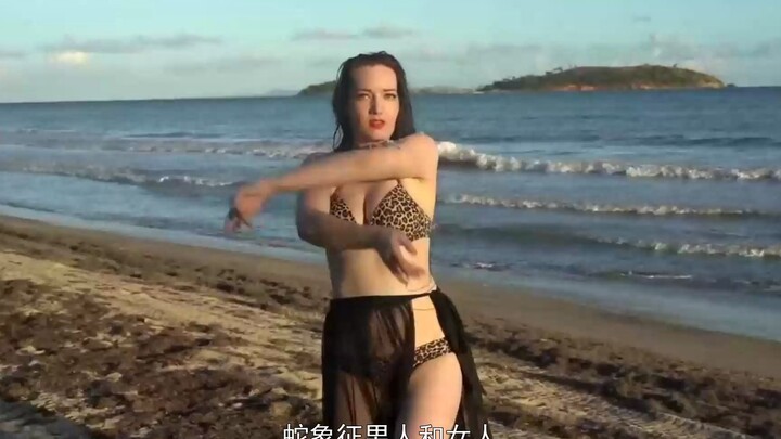 风情万种海边肚皮舞