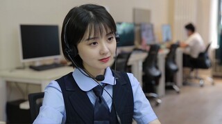 Wanita layanan pelanggan, Anda sekarang ditahan