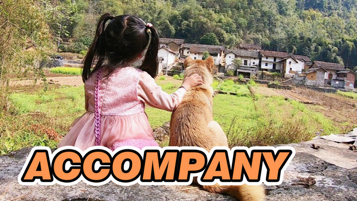 【Dogs】Kids with no company and no smartphone plays with her dog