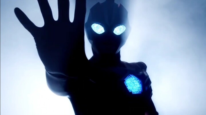 “还记得看过的第一部奥特曼吗”