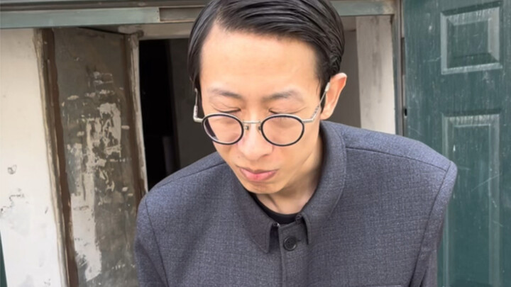 《溥 仪 历 险 记之鬼楼风云》