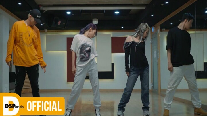 Latihan tari di ruang latihan untuk lagu baru KARD “GUNSHOT” (hanya versi KARD), menantikan penampil
