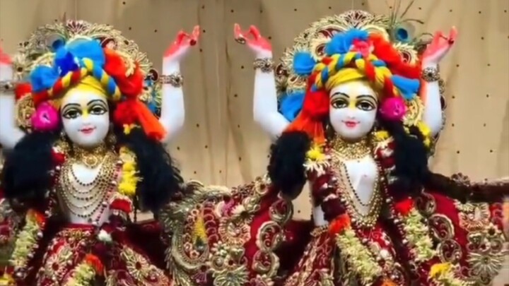 Radhe Krishna 🦚🕊️🥀....!! please Support follow me 😔🙃 10k