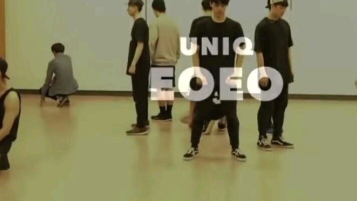 UNIQ—EOEO【Ruang Latihan Tari】