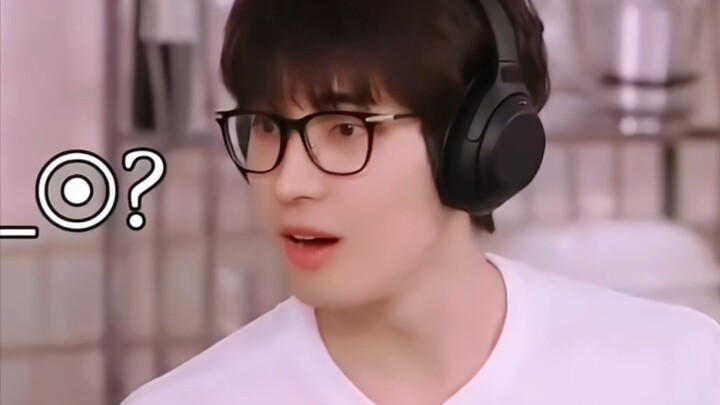 “อย่างงี้เอง ควานวอนยูมีอีโมจิตัวเล็กๆ มากมายขนาดนี้เลยเหรอ!”