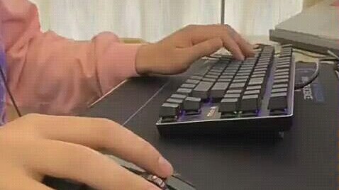 这才是亲室友。。。。