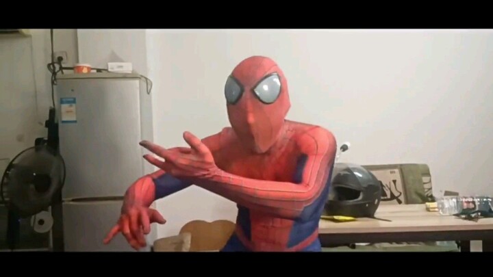 spider man cuaght on camera