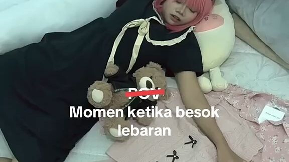 COSPLAY ANIME|  menunggu lebaran sampai gk bisa tidur