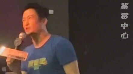 #وو جينغ: أول شخص يجوب الشوارع على دراجة تشاركية #القرش العملاق 2 #كوميدي #وو جينغ يركب الدراجة ليلح