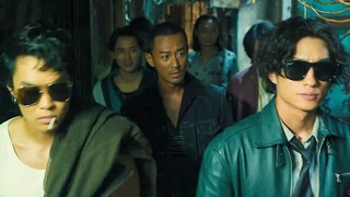 “ 这首BGM配什么站位都帅 ”