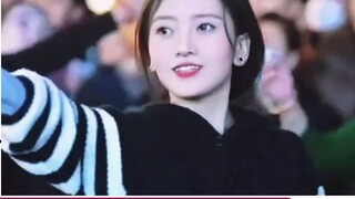 จิตใจแจ่มใส การเต้นรำก็สง่างาม และเครือข่ายต่างประเทศก็ให้ความเห็นร้อนแรงเกี่ยวกับการเต้นรำแบบทิเบต 