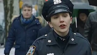 警察拦下他有问题吗？