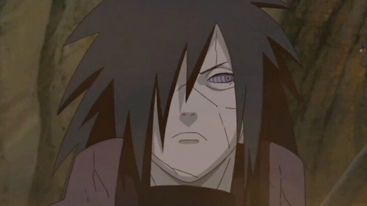 Tsunade menggunakan seni Baihao, lima bayangan menekan Madara untuk *tara, dan Itachi akhirnya m