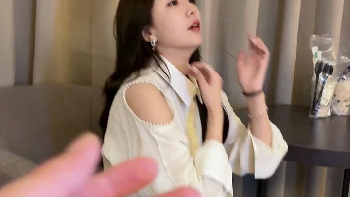 我这人向来说到做到，后来我真打的地铺...