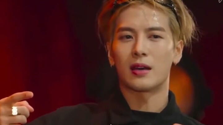 【Jackson Wang】At this moment, I really hope he has a girlfriend who loves him deeply.