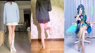 那样的大长腿最好看？是光脚的，还是穿上小白袜的？或者是COS服的？