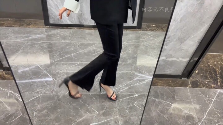 10cm black high heels are simply my absolute favorite.