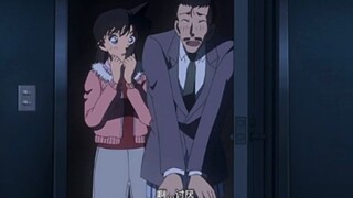 Kidd’s slutty moves Kogoro: Ah~ I hate it