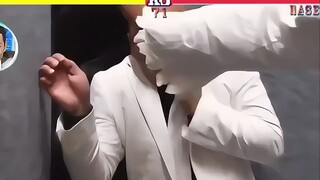 واجهت قدم إعصار تورنادو عند فتح باب المصعد